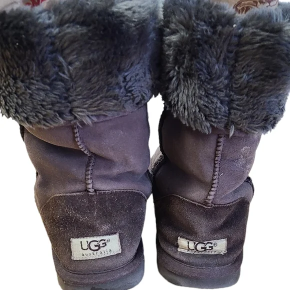 UGG Chocolate Classic Tall Boots size 6 - Picture 3 of 6